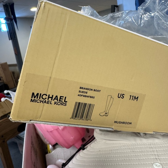 NWT Michael Kors Mushroom Suede Branson Boots sz 11 - Picture 5 of 6